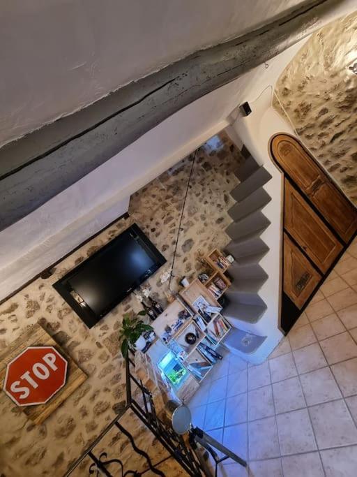 Typique Maison De Village Peille Экстерьер фото